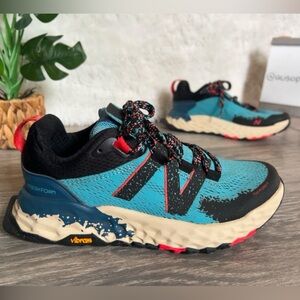 New Balance Fresh Foam Hierro v5 Blue Cream Red Running Shoe Vibram Soul size 5